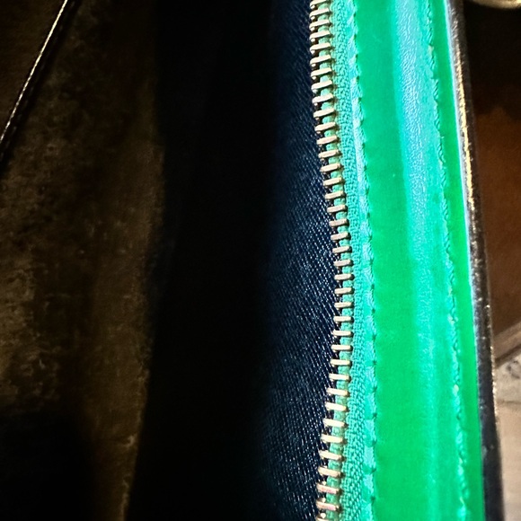Louis Vuitton Epi 💚💚💚 - Picture 9 of 12